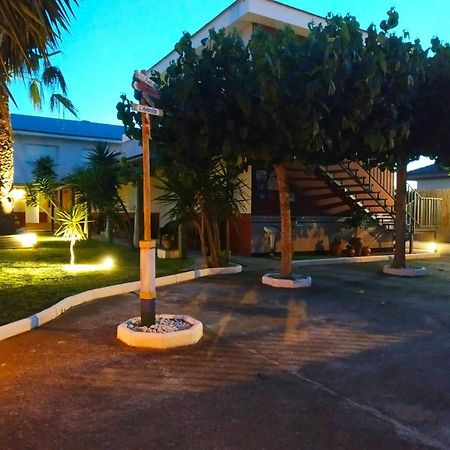 Casablanca El Petit Hotel Deltebre Bagian luar foto