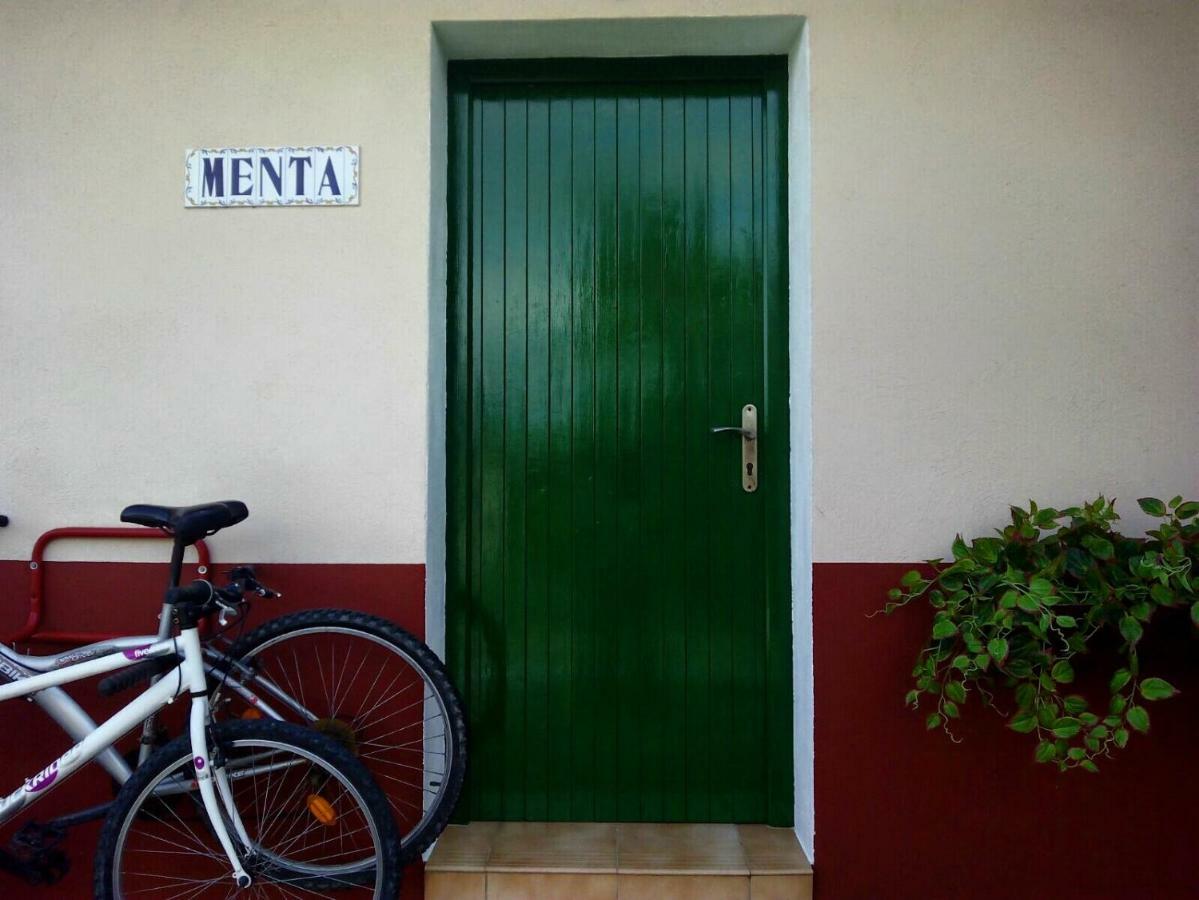 Casablanca El Petit Hotel Deltebre Bagian luar foto