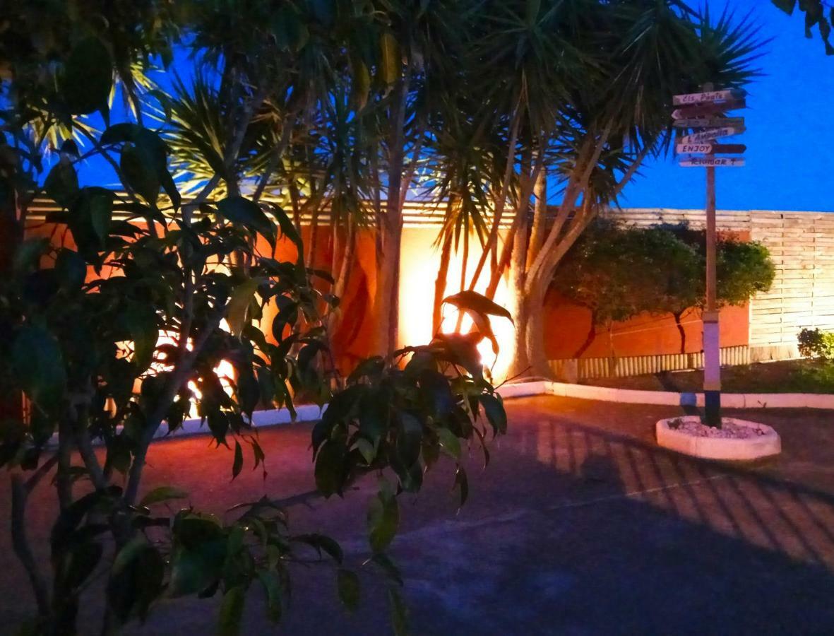 Casablanca El Petit Hotel Deltebre Bagian luar foto